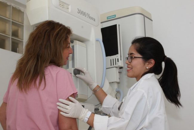 despistaje-cancer-de-mama-liga-contra-cancer